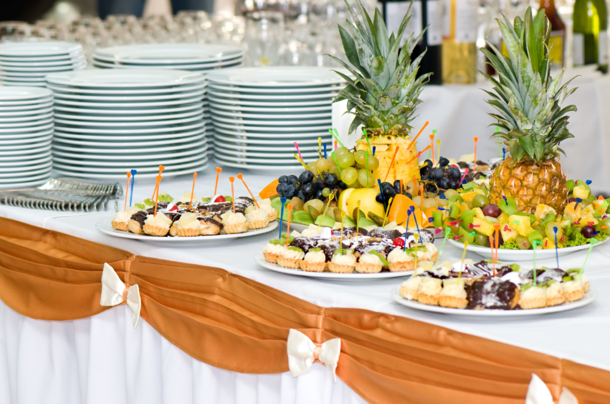 Corporate Catering Done Right: How to Impress Your Clients and Team
